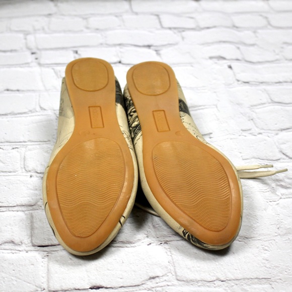 Sneakers - Picture 5 of 5